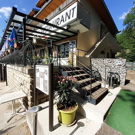 Hotel Restaurant La Chaumiere Du Lac كلارفوكس لي لاكس المظهر الخارجي الصورة