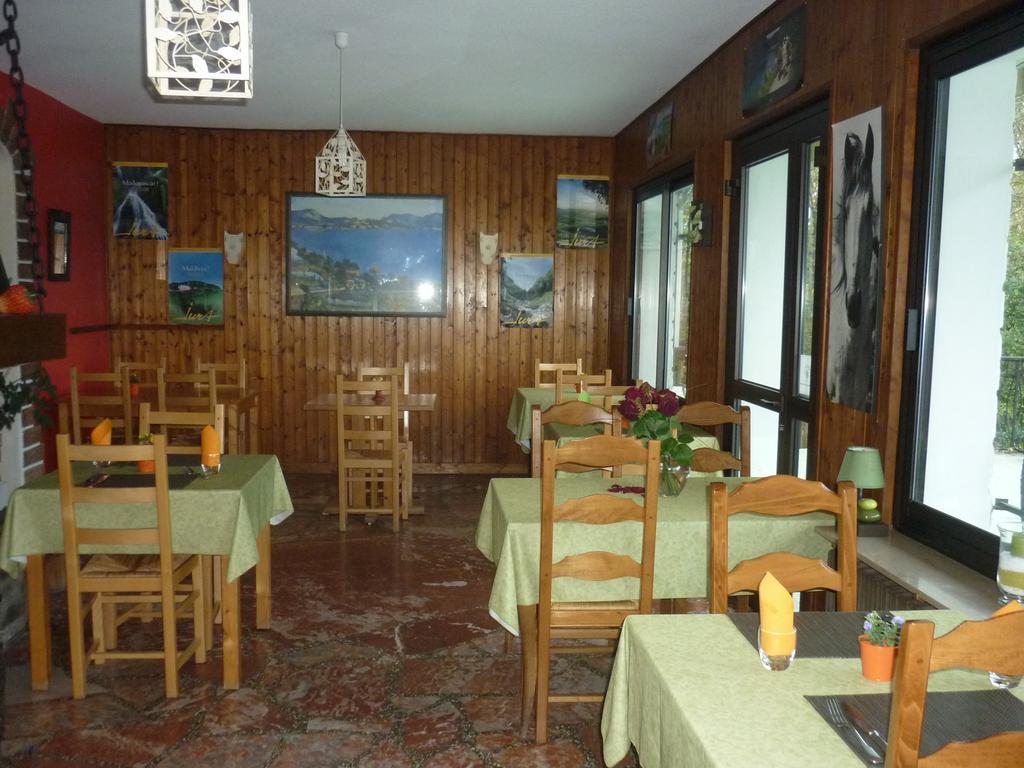 Hotel Restaurant La Chaumiere Du Lac كلارفوكس لي لاكس المظهر الخارجي الصورة
