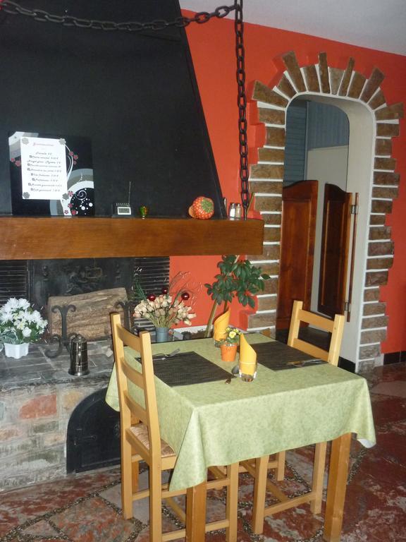 Hotel Restaurant La Chaumiere Du Lac كلارفوكس لي لاكس المظهر الخارجي الصورة